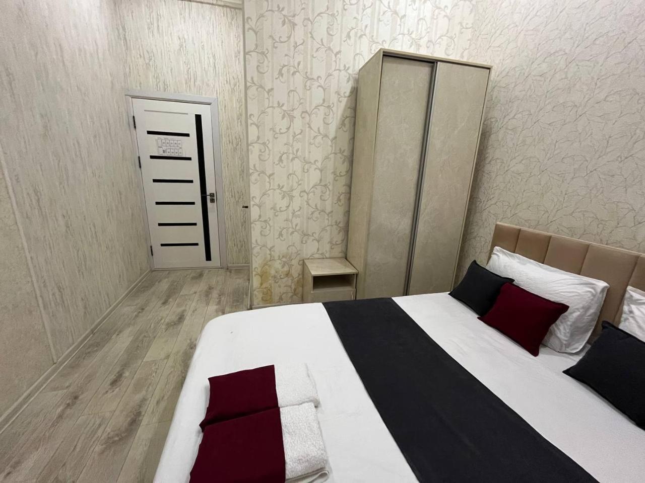 Fenix Hotel Tașkent Exterior foto