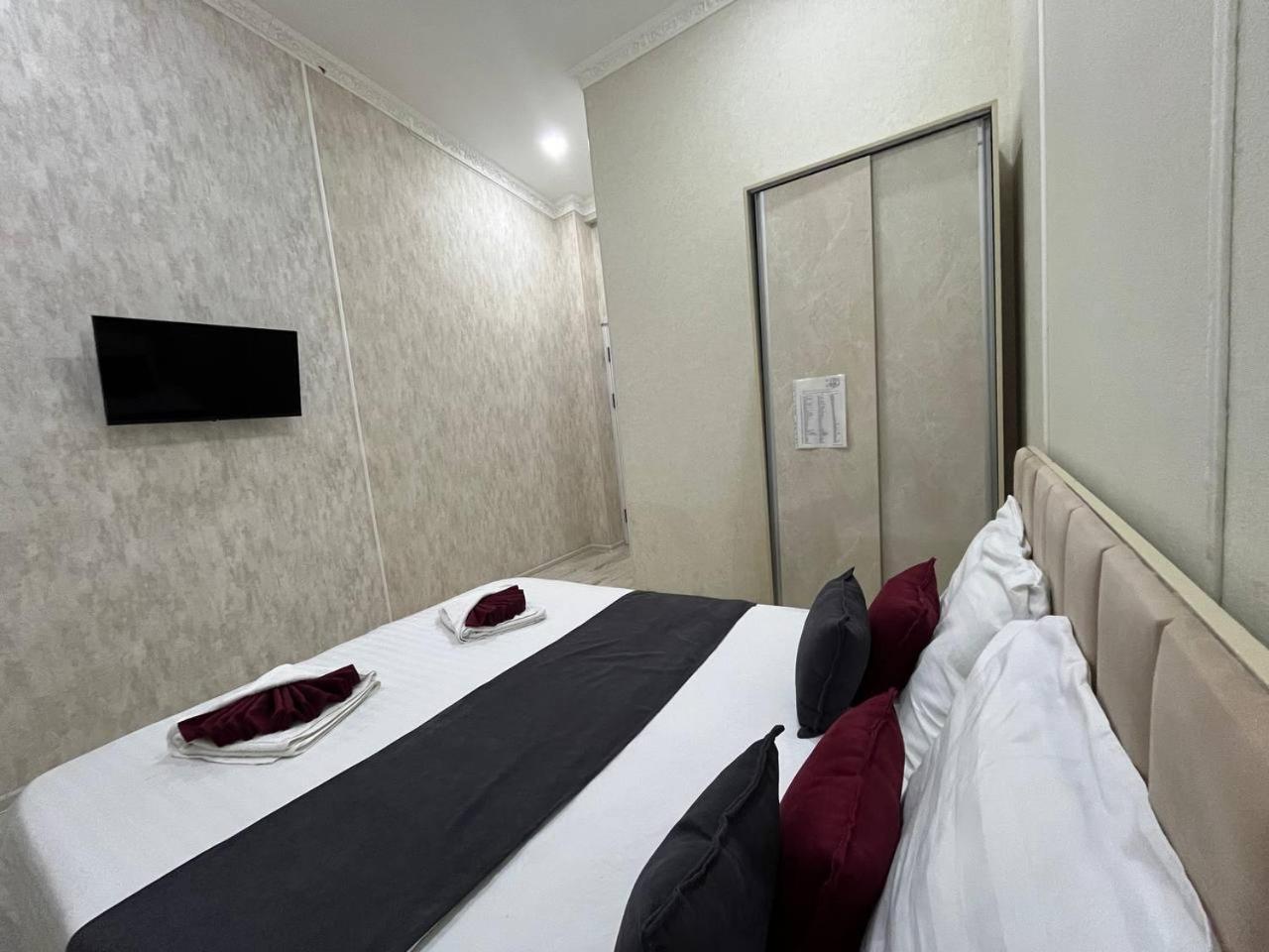 Fenix Hotel Tașkent Exterior foto
